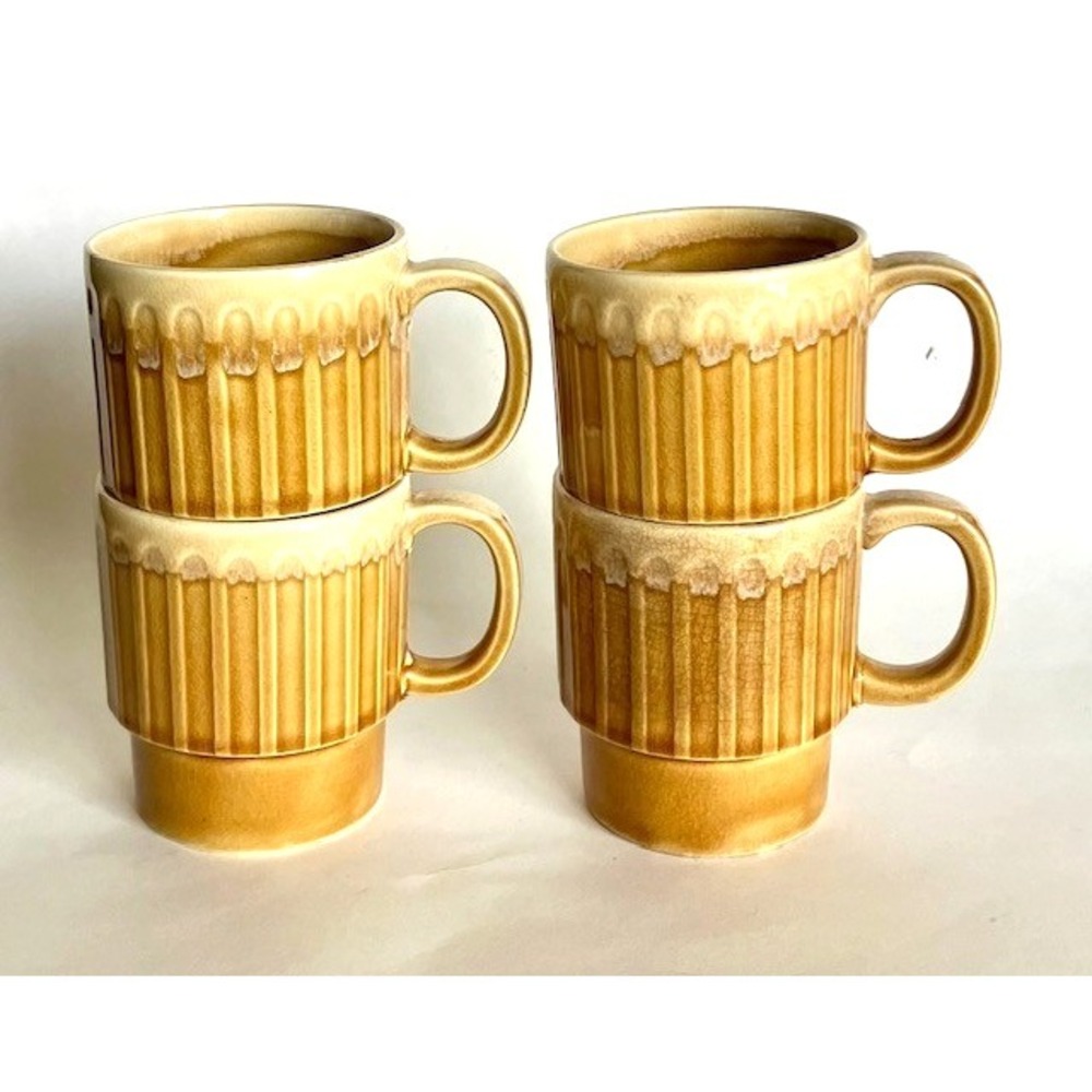 Vintage Set of 4 Japan Stacking Coffee Mugs / Cups Gold with Drip Glaze